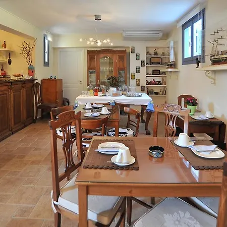 Fistikies Apartment Aegina