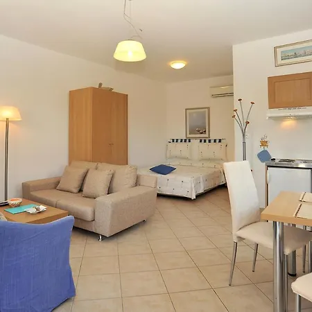 Apartment Fistikies *